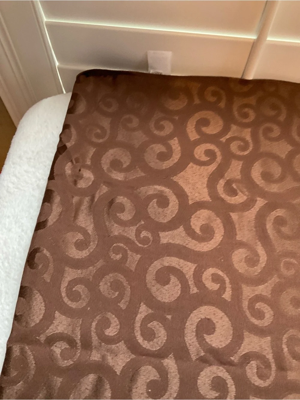 Brown Swirl Table Cloth